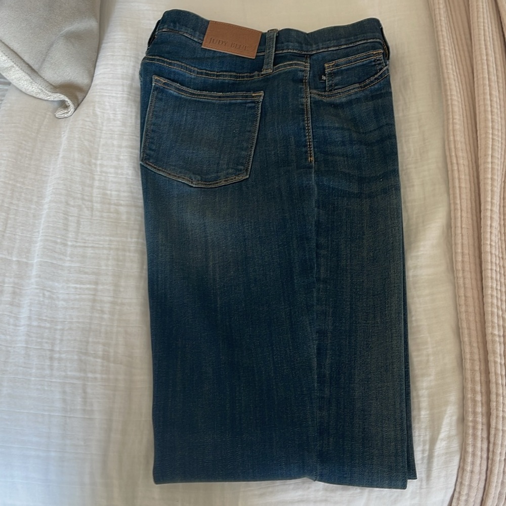 Judy Blue "This Is What I Came For" Pull On Jean- size 9/29